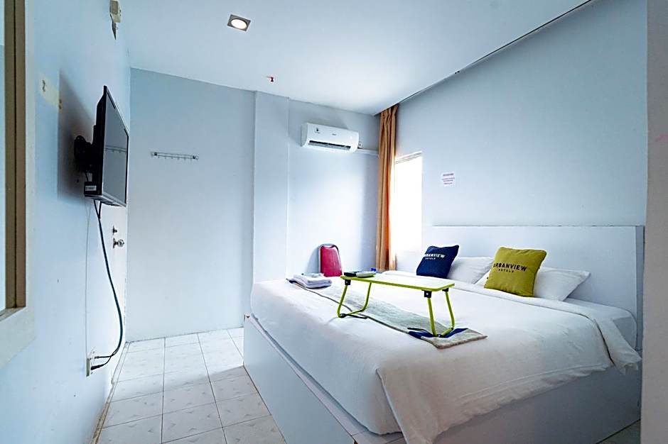 Urbanview Hotel Crystal Nagoya Batam by RedDoorz