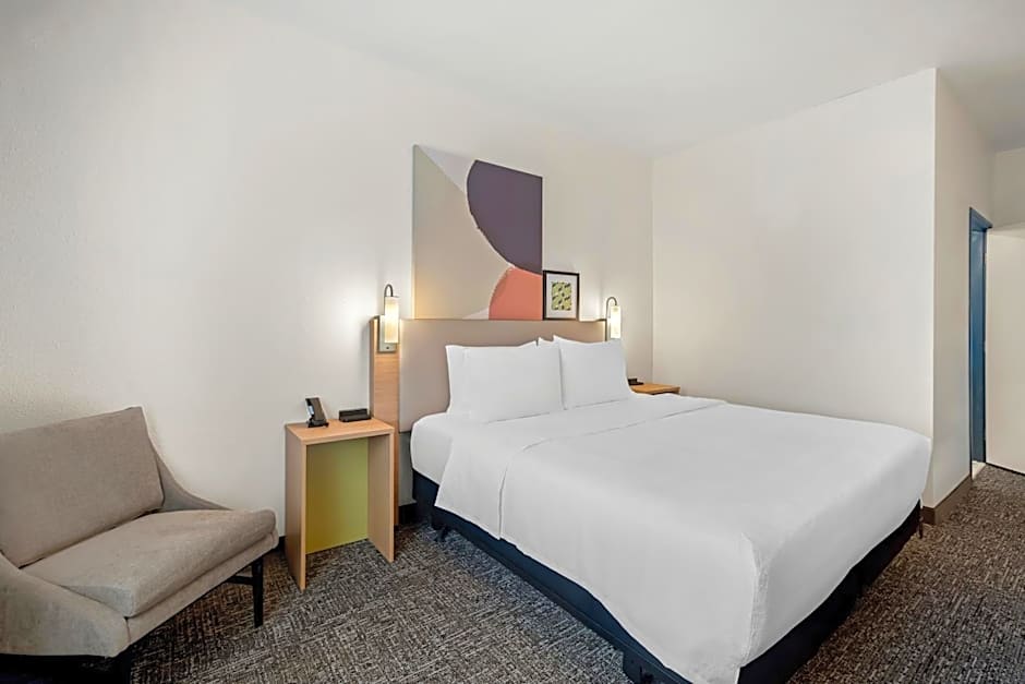 Spark by Hilton Moline Quad Cities