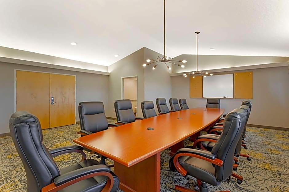 Best Western Plus Grant Creek Inn