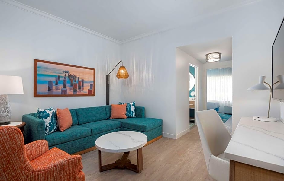 DoubleTree Suites By Hilton Naples