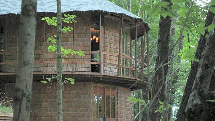 Lost River Hostel