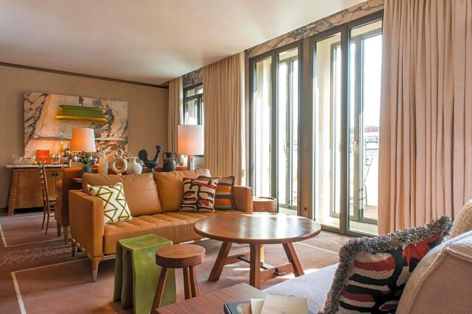 Brach Madrid - Evok Collection