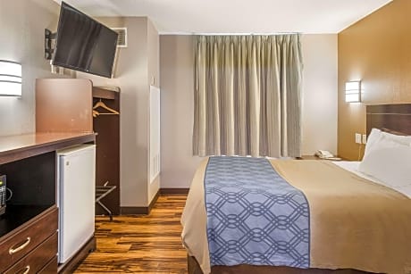 1 Queen Bed, Nonsmoking
