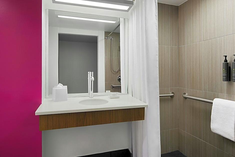 Aloft By Marriott Atlanta Downtown