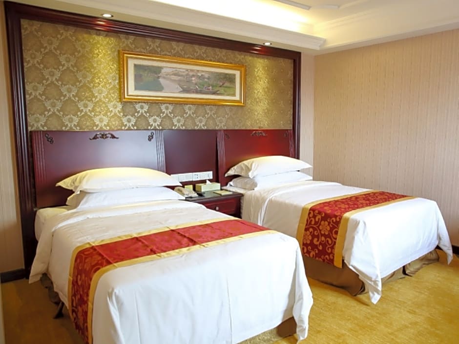 Vienna International Shanghai Pudong Xinchang