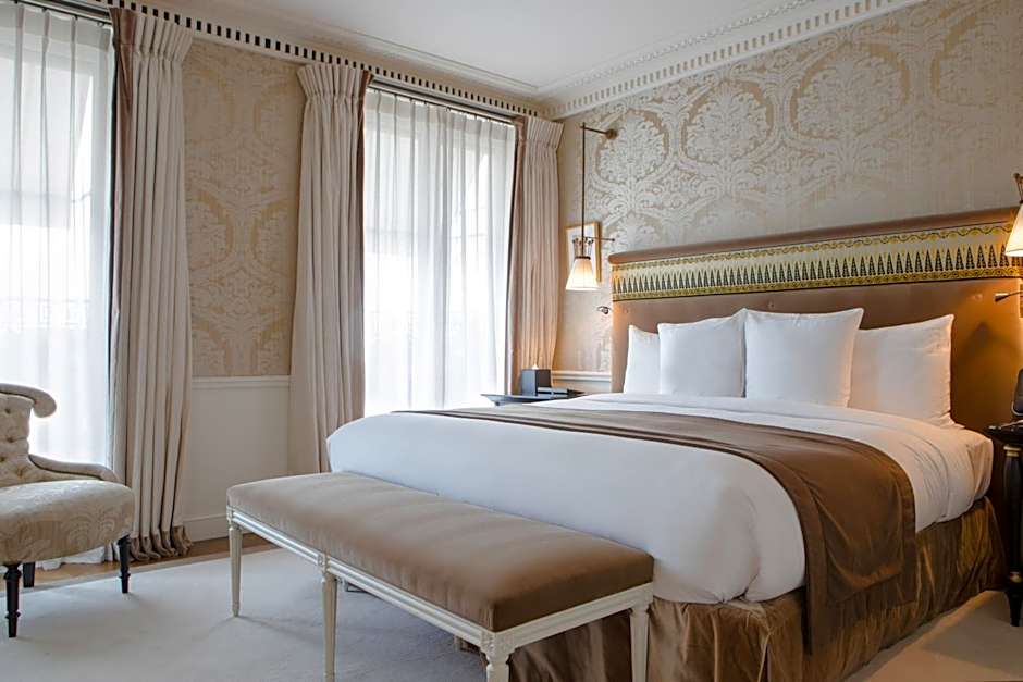 La Réserve Paris Hotel & Spa