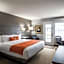 Amsterdam Inn & Suites, an Ascend Collection Hotel