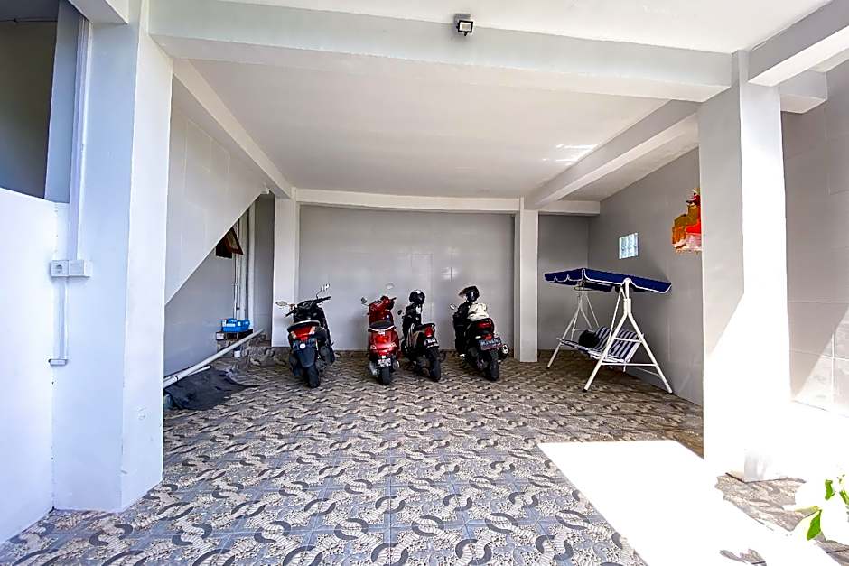 Kana Guest House RedPartner – Pecatu, CO