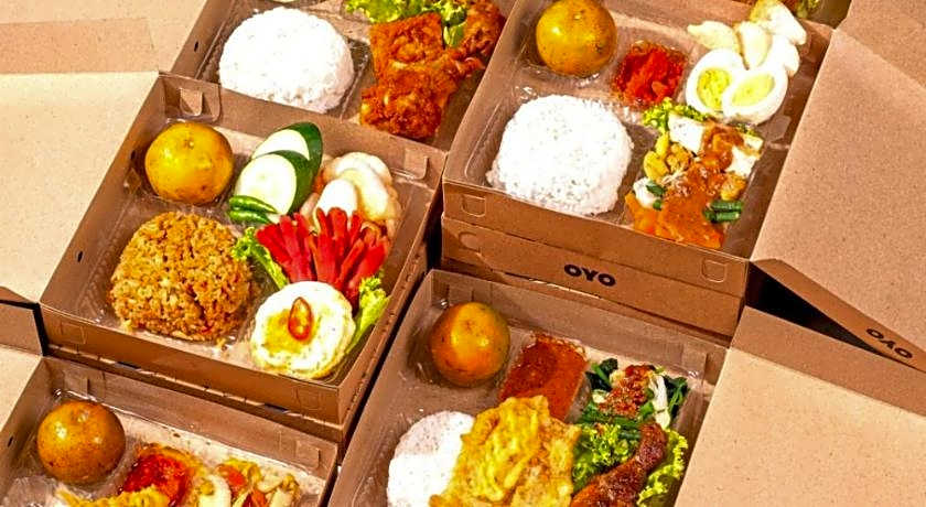 Super OYO 1487 Residence Khoe