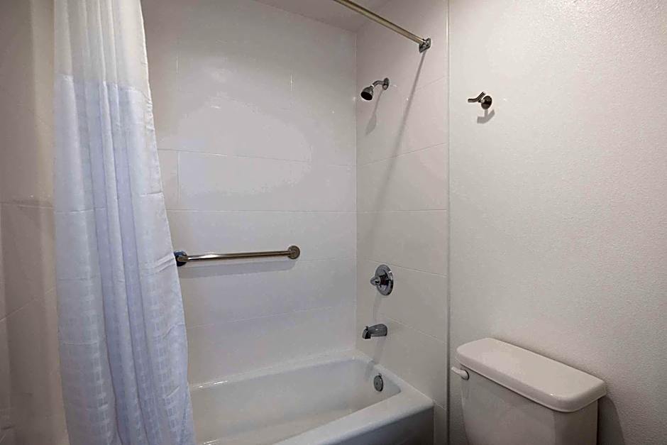 Days Inn by Wyndham Arroyo Grande/Pismo Beach