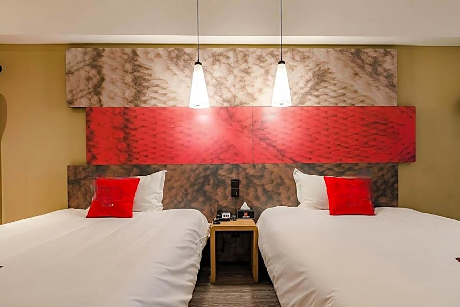 ibis Weihai Oriental New Ground  Hotel