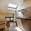 Royal Playa Suite and Apartament -private parking- self chek out