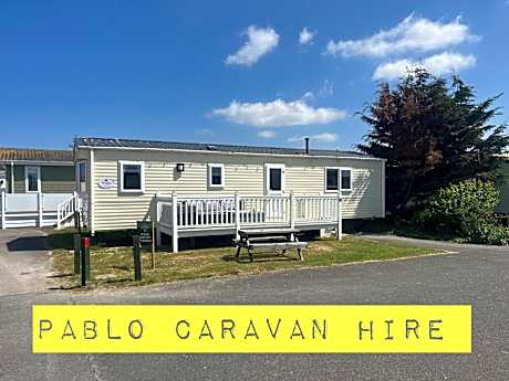 Towyn six berth en suite caravan