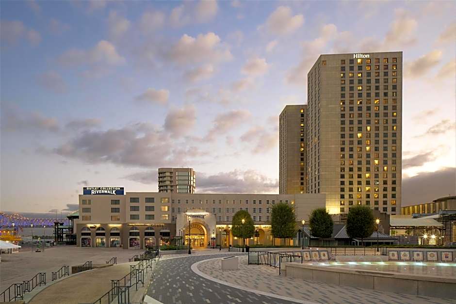 Hilton New Orleans Riverside