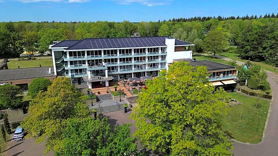 Fletcher Familiehotel De Hunzebergen