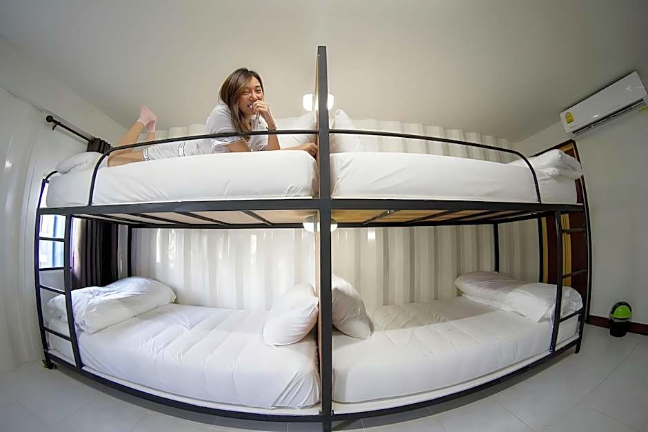 QBix Hotel