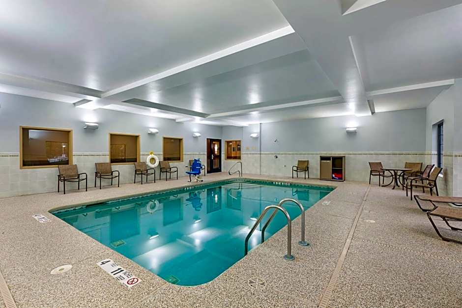 Best Western Plus Victor Inn & Suites