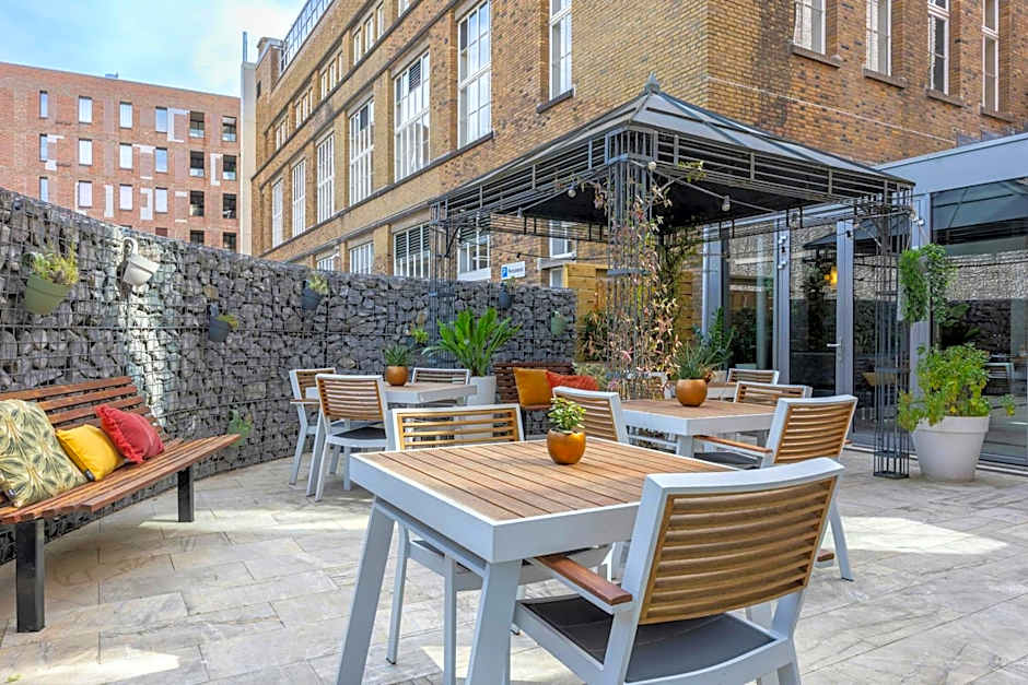 Leonardo Hotel Breda City Center