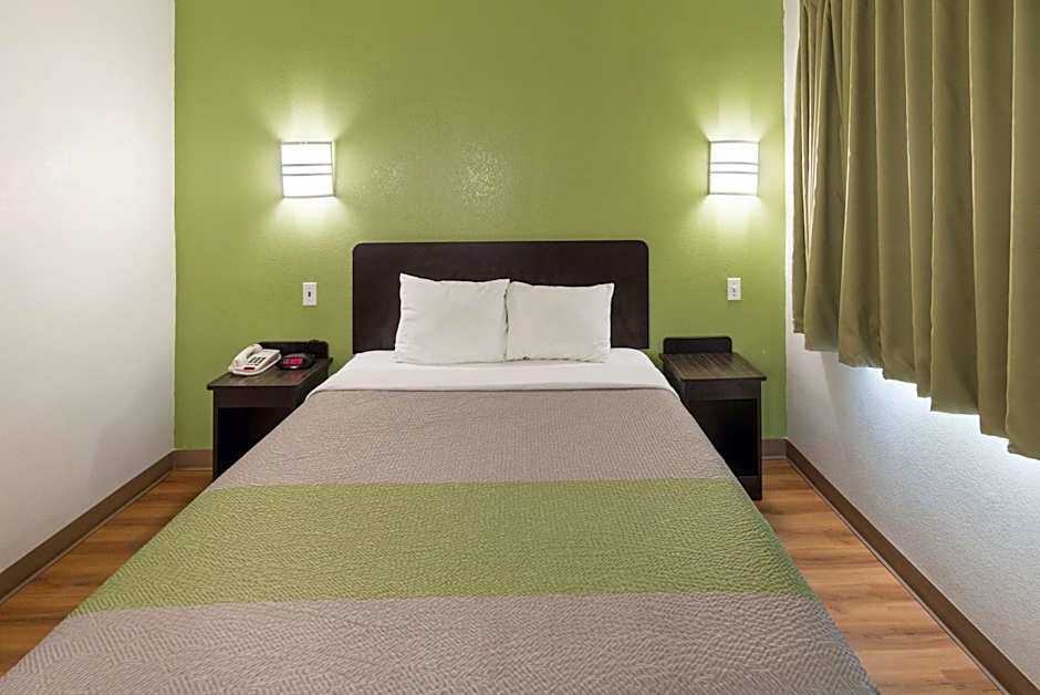 Motel 6-Hillsboro, TX