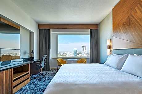 Club King Room