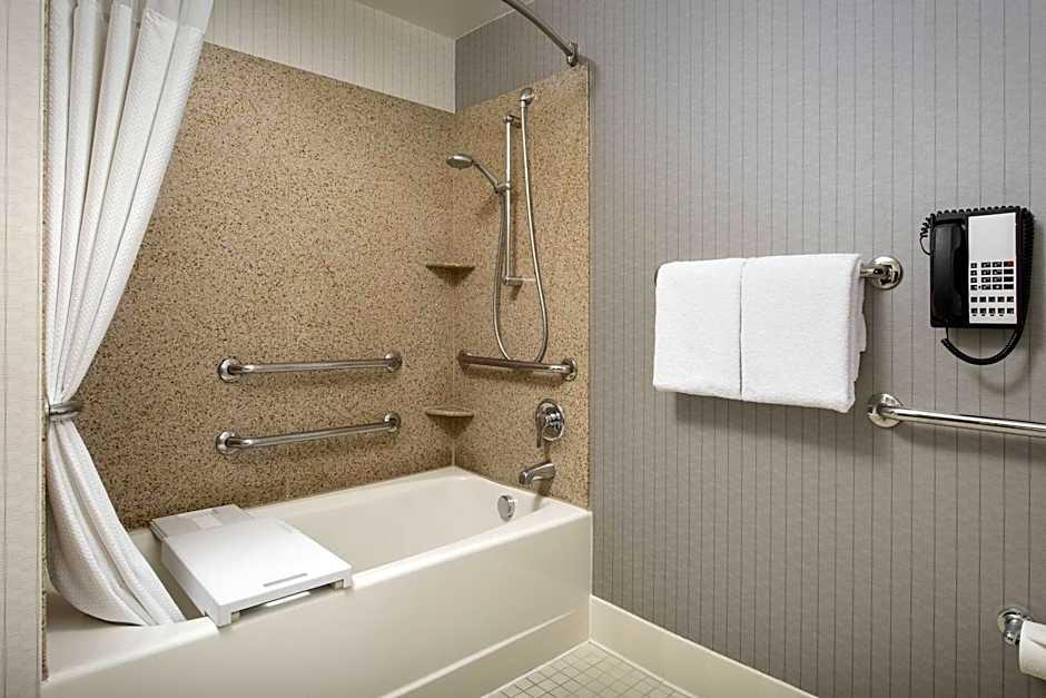 Courtyard by Marriott Tacoma Downtown