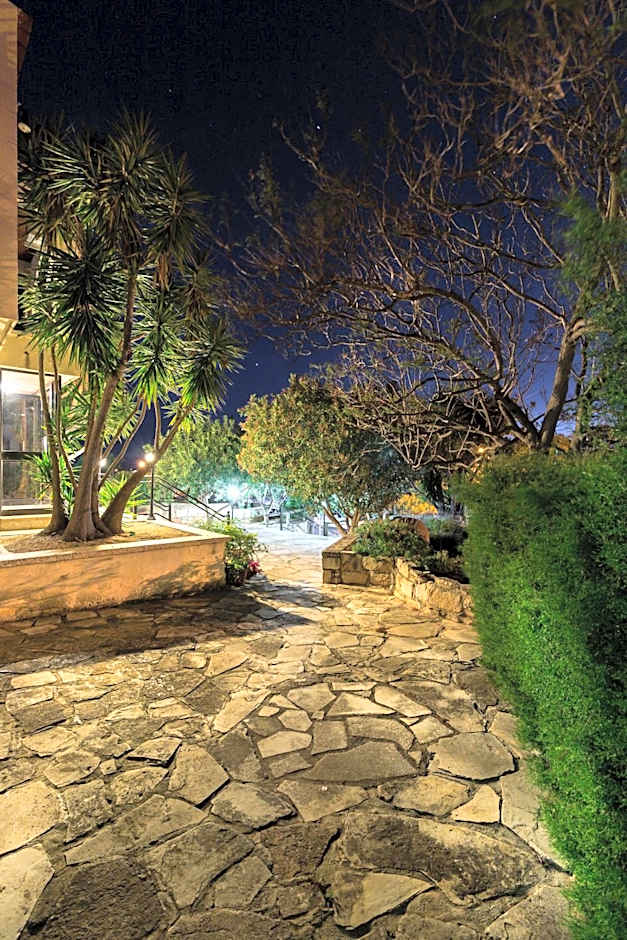 Hill View Hotel Apartments