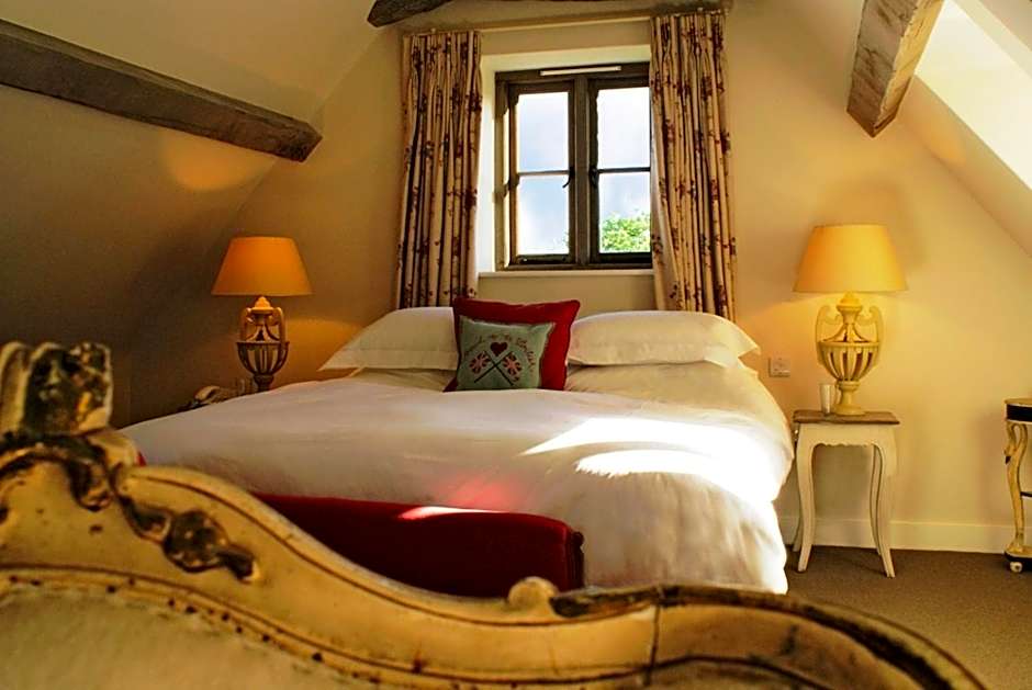 The Swan Inn Swinbrook