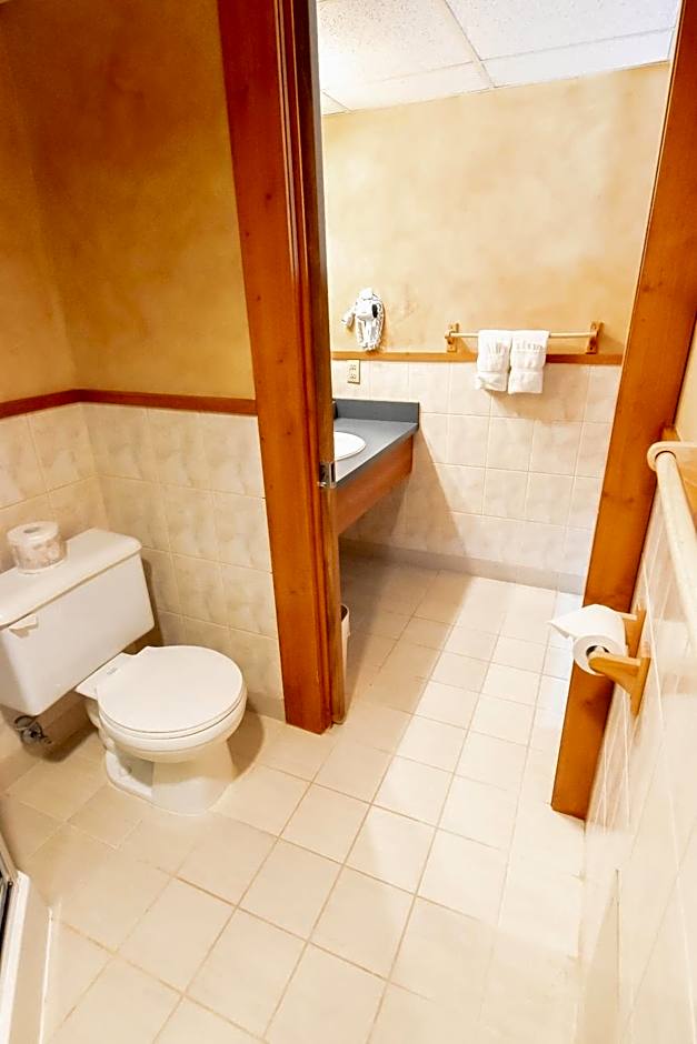 Canad Inns Destination Centre - Fort Garry