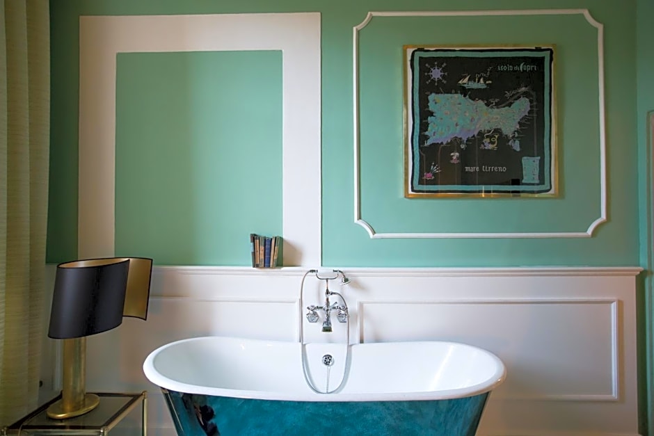 AdAstra Suites