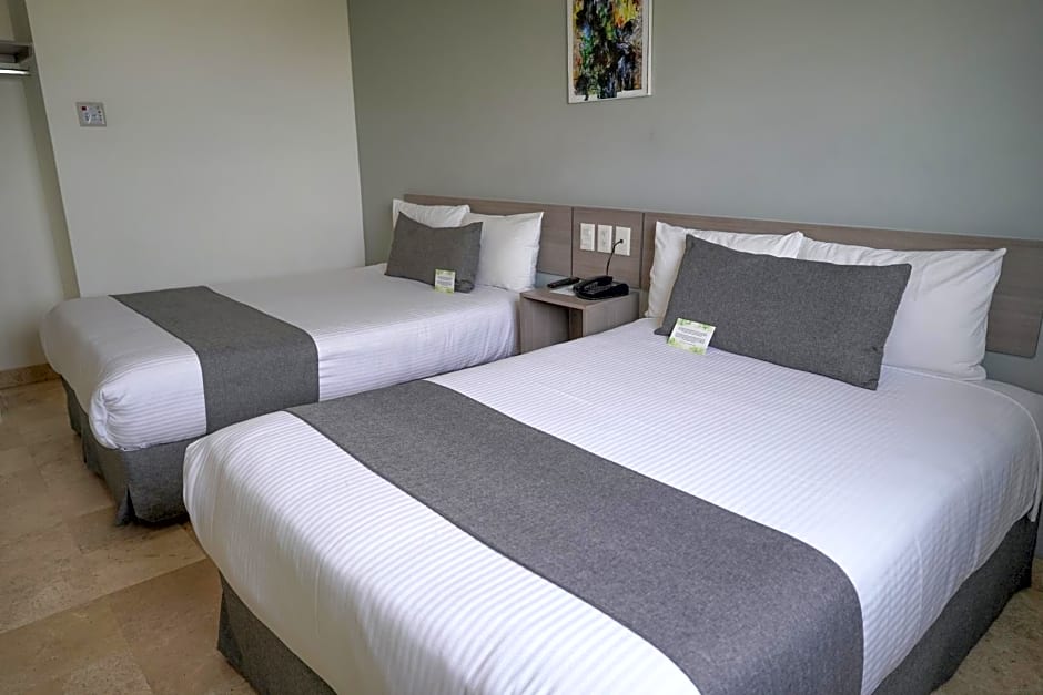 SR Hotel