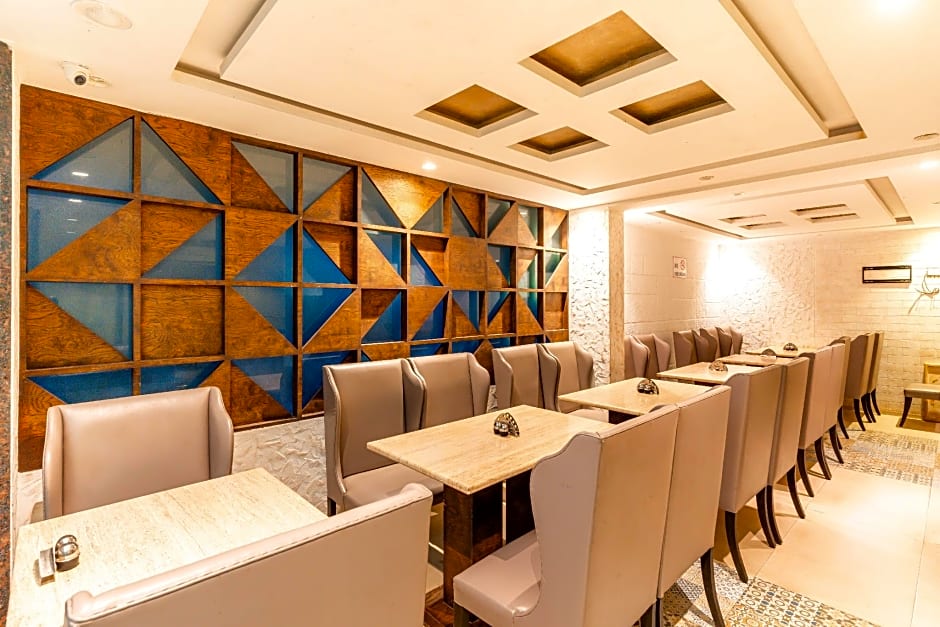 Treebo Supreme Grande