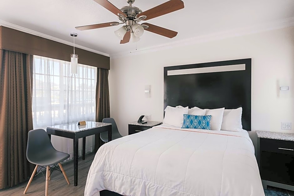 Sea Air Inn & Suites - Downtown Morro Bay