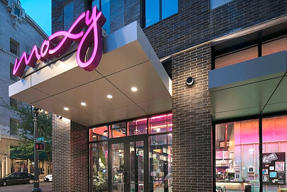 Moxy Portland Downtown