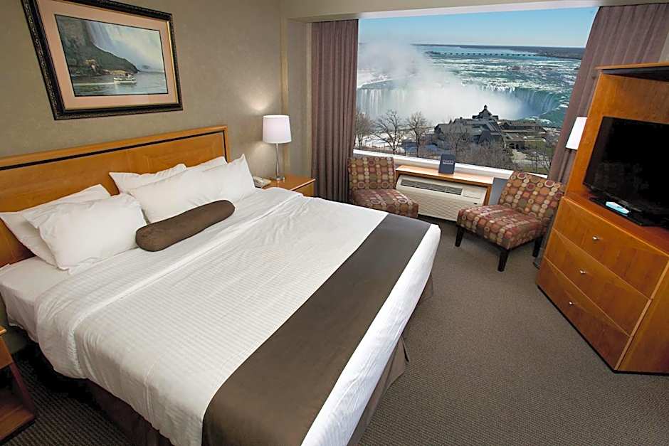 Oakes Hotel Overlooking The Falls