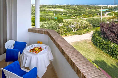 Double Room with Extra Bed (2 Adults + 1 Child)