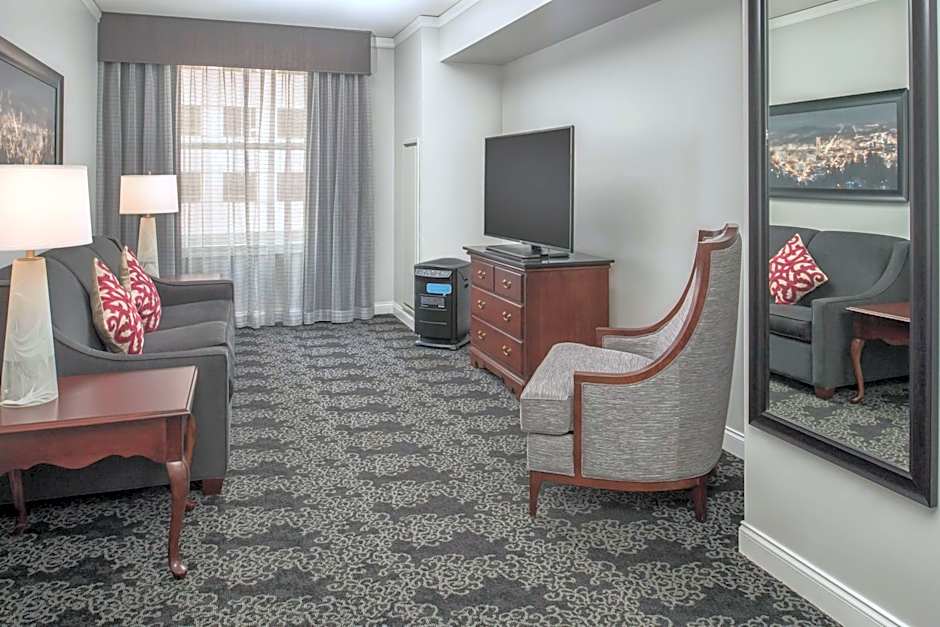 Embassy Suites by Hilton Portland-Downtown