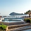 Hotel Haris on the beach