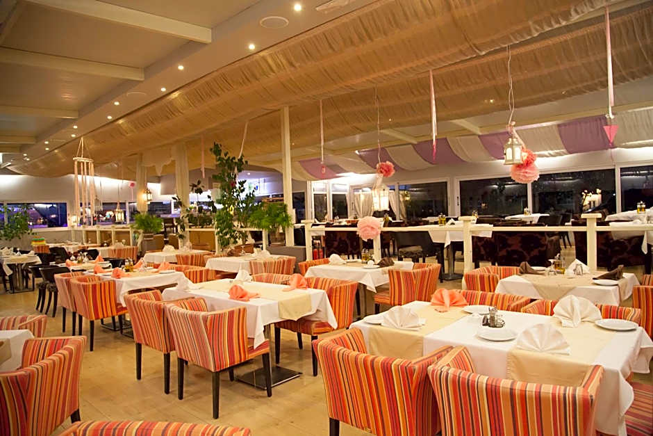 Sacallis Inn Beach Hotel