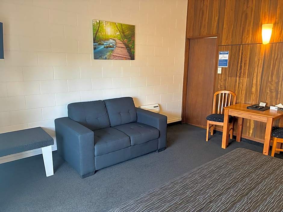 Charlies Motor Lodge