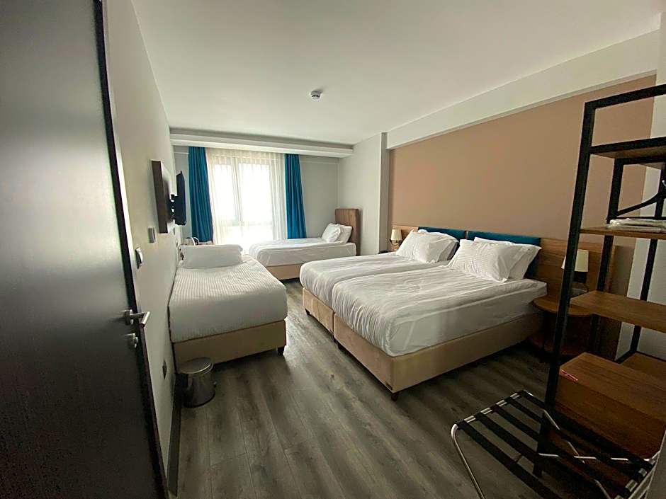 Photo 1 of 1 of Deluxe 1 King Bed, City View
