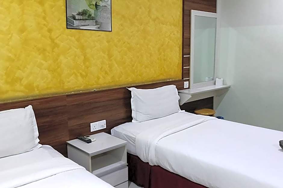 Golden Night Hotel
