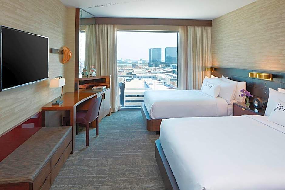 Renaissance by Marriott Dallas at Plano Legacy West Hotel