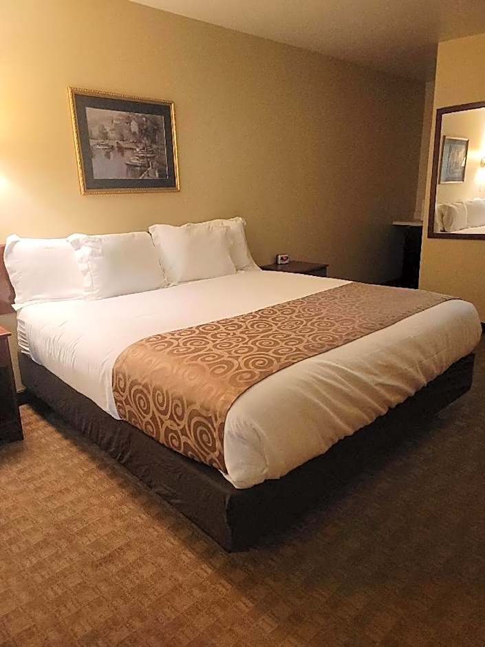 GuestHouse Inn & Suites Montesano