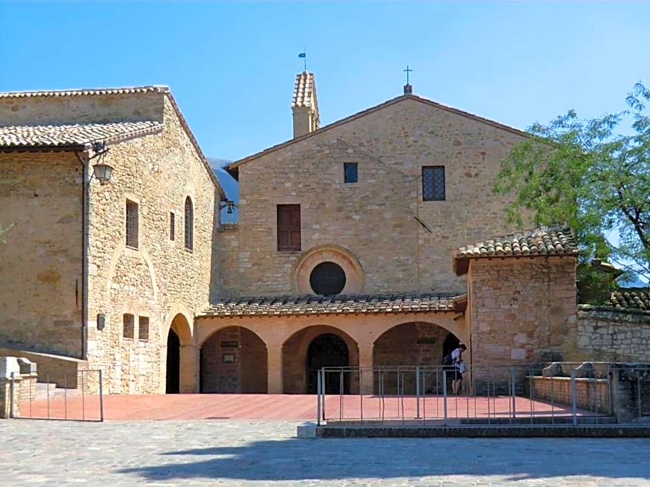 All'Ombra di San Damiano