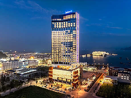 Radisson Blu Hotel, Ha Long Bay