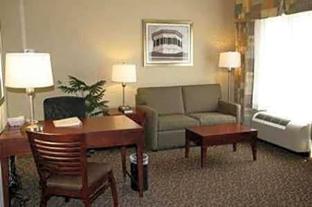 Hampton Inn & Suites West Point
