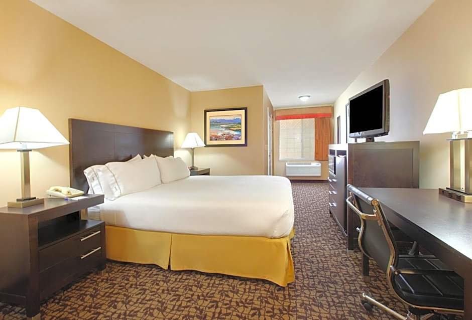 Holiday Inn Express Oakdale By IHG