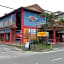 KUALA BESUT JETTY BUDGET HOTEL AIN - In front of Kuala Besut Jetty