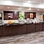 La Quinta Inn & Suites by Wyndham Clifton Park