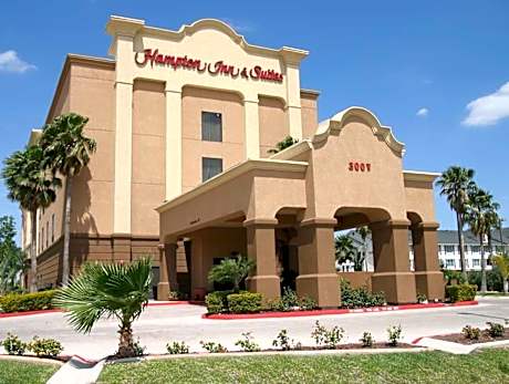 1 King Mobility Access Ri Shwr Studio Nosmok Sofabed/hdtv/free Wi-fi Work Area/hot Breakfast Include